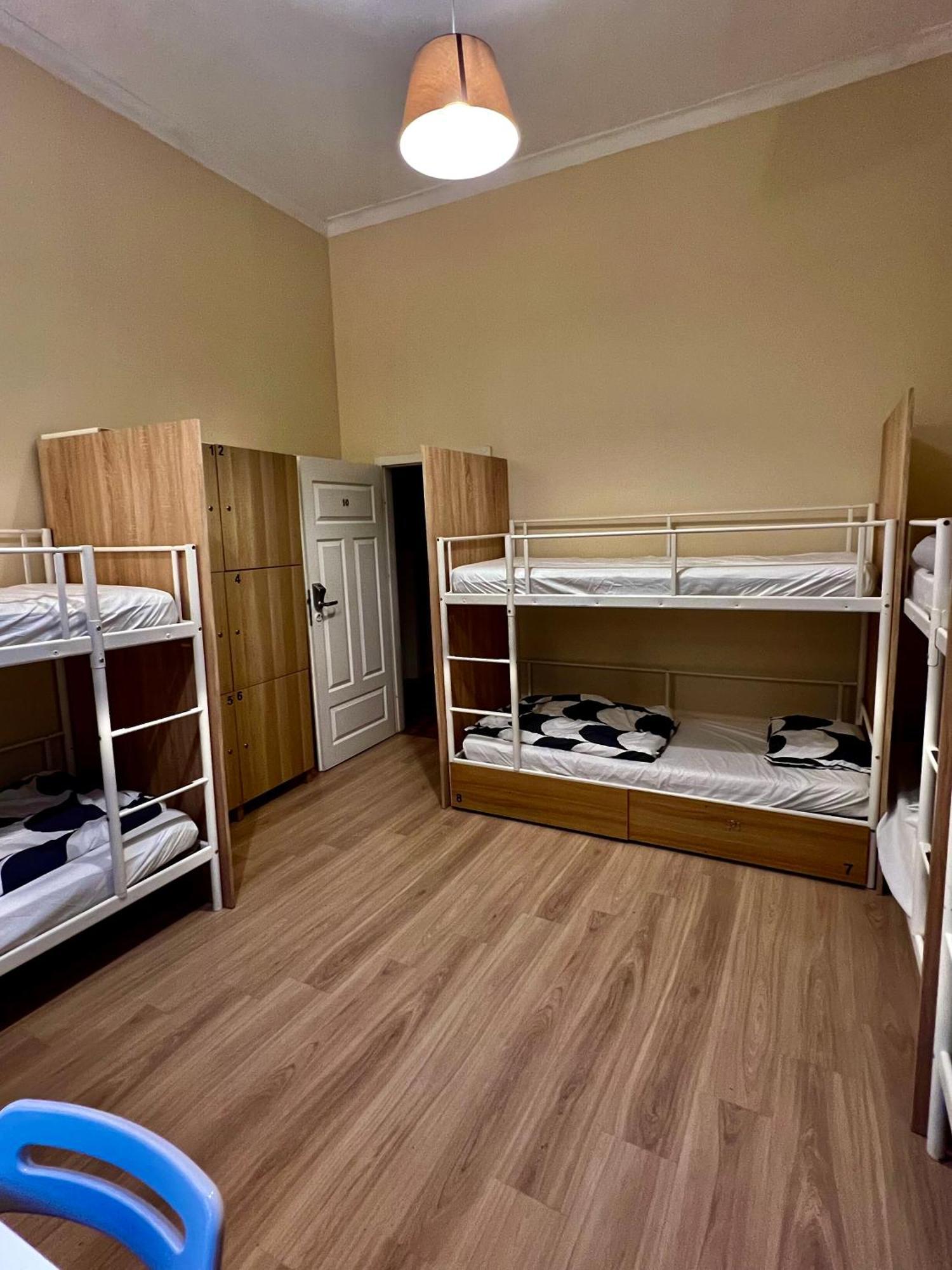 Fox Hostel — Photos 1